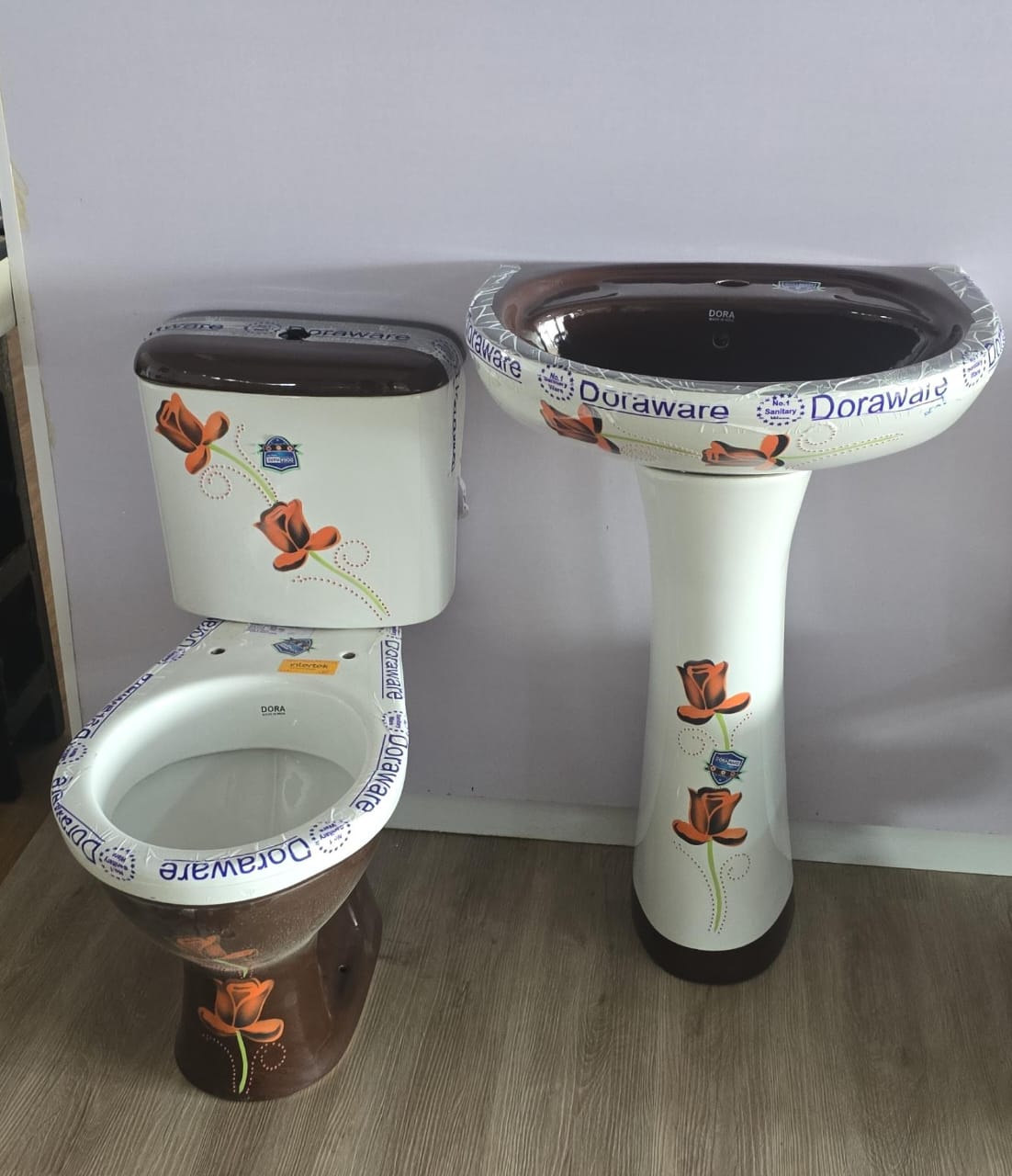 WhatsApp-Image-2025-11-19-at-10.18.18.jpeg Doraware Close Couple Toilet Set - Image 1